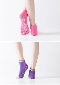 Comfortable non-slip yoga socks with dots for women fitness pilates workout balance training