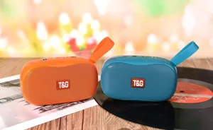 Mini tragbarer Outdoor Bluetooth Lautsprecher mit Griff, lebendigen Farben und gutem Klang.