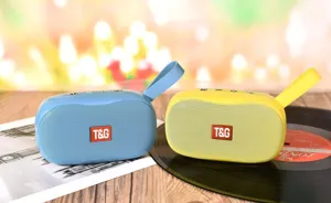 Tragbarer kleiner kabelloser Bluetooth-Lautsprecher mit Handschlaufe, Bass Musik Box.