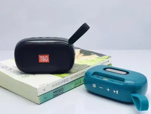 Tragbarer kabelloser Bluetooth-Lautsprecher Detailansicht, kompaktes Mini-Outdoor-Audio.