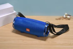 Altoparlante Bluetooth wireless blu portatile con tracolla, dispositivo audio esterno.