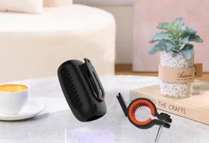 Altoparlante bluetooth portatile per esterni con staffa per bici, mini sound box wireless per uso.