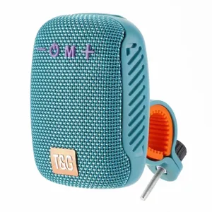 Altoparlante Bluetooth portatile da esterno con supporto per bici e suono di bassi forte.