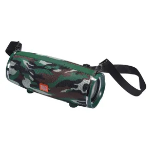 Dettaglio altoparlante Bluetooth impermeabile esterno mimetico con cinturino e rete.