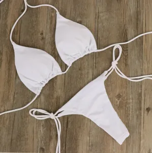 Witte sexy halter string bikini set vrouwen effen kleur gewatteerd badmode tweedelige zwemkleding.