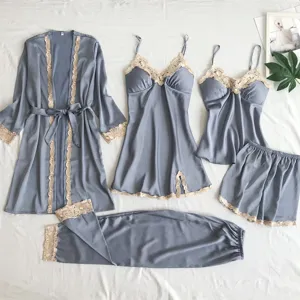 Ensemble pyjama satin 5 pièces pour femme avec bordure en dentelle, tenue de maison confortable.