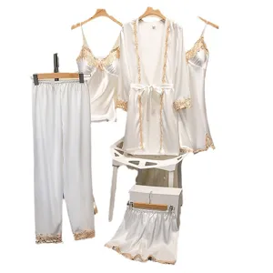 Dames satijn 5-delige pyjamaset met gouden kantafwerking, elegante nachtkleding.