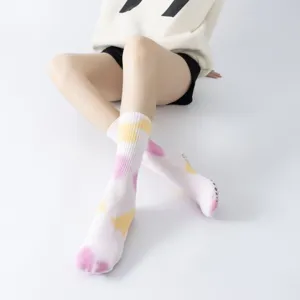 Women Tie Dye Yoga Socks Non Slip Pilates Socks Athletic Crew Socks Cotton Blend Sports Socks For Gym Dance Fitness