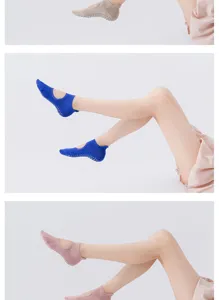 Chaussettes de yoga antidérapantes pour femmes avec dos ouvert pour le fitness.