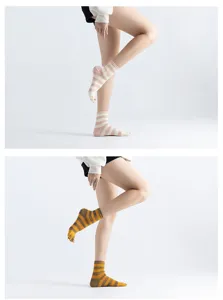 Comfortable striped five-toe yoga socks with anti-slip grip for women fitness and dance.