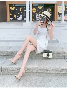 Zapatos de mujer tacón aguja brillante punta afilada correa tobillo fiesta detalle