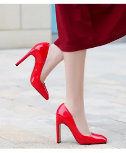 Korean style square toe chunky heel red patent leather women high heels pumps detail view.