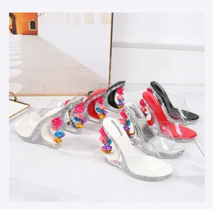 Transparante sleehak high heels met kleurrijke bloemen, bandje kristalen sandalen voor vrouwen.