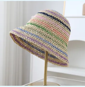 Sombrero de paja a rayas de colores para mujer, protección solar para playa y verano.