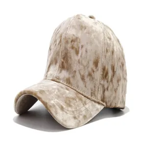 Classic crushed velvet baseball cap with curved brim, stylish winter retro sun hat.