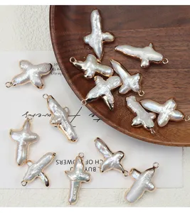 Natürliche Barock Kreuz Perle Anhänger Kupfer vergoldet DIY Schmuck Zubehör Erstellung