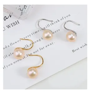 Elegante Süßwasserperlen Hängeohrringe in Gold und Silber, minimalistischer Schmuck.