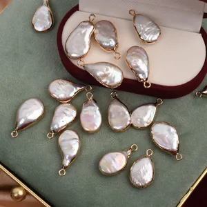 Colgantes de perlas barrocas en forma de lágrima con engastes dorados para joyas