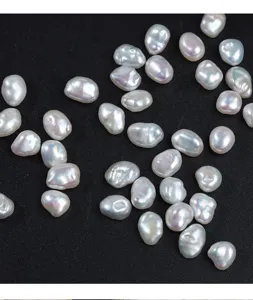 Details of 6.5-7mm irregular baroque freshwater pearls for DIY stud earrings accessories.