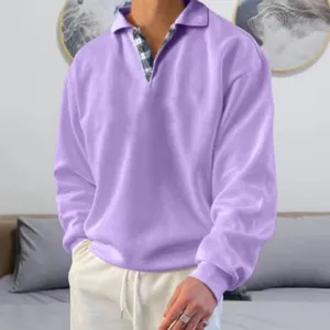 Felpa casual da uomo autunnale a maniche lunghe con scollo a V e revers in lilla chiaro.