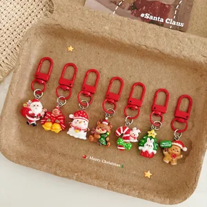 Lindo Llavero de Resina de Navidad de Dibujos Animados Colgante multicolor Papá Noel Muñeco de Nieve Adorno Colgante para Mochila Regalo de Fiesta