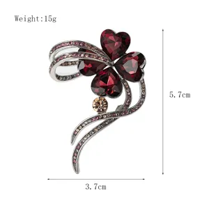 Elegante Strass Vierblättriges Kleeblatt Brosche für Damen, glänzendes Kristall Herz Design.