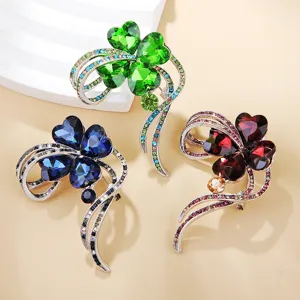 Elegante Brosche Im Koreanischen Stil Leichter Luxus Strass Vierblättriges Kleeblatt Zinklegierung Kristall Anstecknadel Für Damen Anzug Schal
