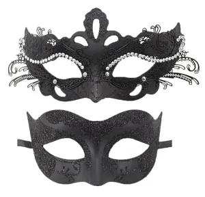 Detalle de máscara de mascarada negra, primer plano detallado antifaz estrás fiesta Halloween.