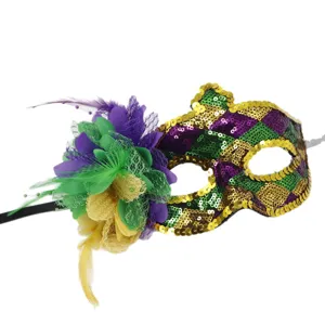 Masque de bal masque a sequins de carnaval avec des plumes et fleurs pour la fete.