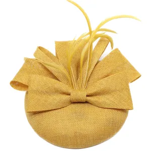 Gele sinamay fascinator hoed met strik en veren voor dames bruiloft feest haaraccessoire