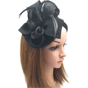 Elegante sombrero fascinator negro con plumas para mujer, ideal para bodas y fiestas.