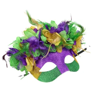 Masque de bal de carnaval avec plumes colorées et paillettes, idéal pour fêtes et soirées.