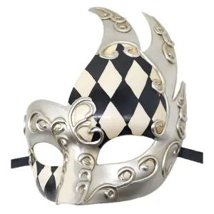 Venetiaans masker zwart wit ruit patroon halloween feest carnaval kostuum rekwisiet detail