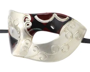 Maschera veneziana dettaglio, filigrana argento e motivo quadri rosso nero per festa.