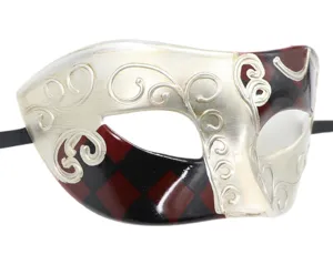 Maschera da ballo in maschera veneziana vintage a quadri rossi e neri per carnevale