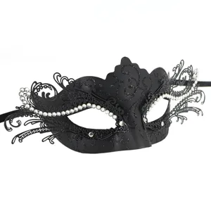 Schwarze Metall Maske Maskerade mit Strasssteinen für Halloween Karneval Party Kostüm Ball.