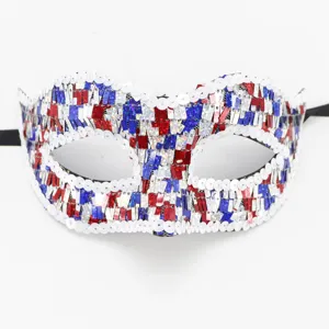 Maschera di carnevale veneziana con paillettes rosso bianco blu per festa festival occhi