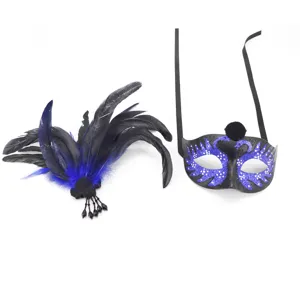 Set accessorio per capelli con piuma nera da festa in maschera e maschera cigno glitter.