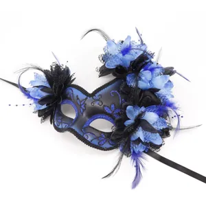 Blauw zwarte masquarade masker met bloemen veren kant details voor Halloween feest cosplay.