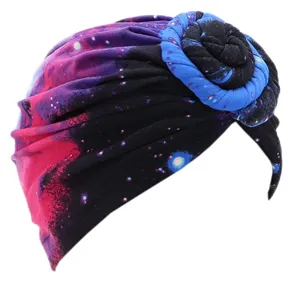 Gorro turbante con estampado de galaxia para mujer, elegante gorro de seda de leche.