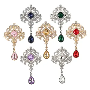 Broche en Alliage de Zinc Style Palais Rétro Avec Strass en Cristal Émeraude Élégante Broche de Manteau Royal Pour Femmes Bijoux de Fête