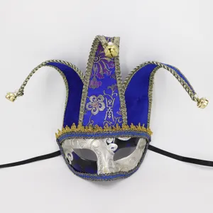 Masque de jester en velours avec cloches dorées pour fête de déguisement d'Halloween.