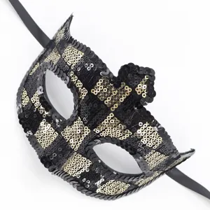 Schwarze und goldene Pailletten-Maskenballmaske für Partys und Karneval-Feiern.