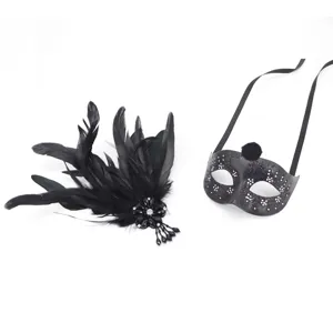 Set maschera in piume nere per Halloween, elegante maschera per occhi e accessorio per capelli.