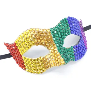 Mascara de mascarada con diamantes de imitacion de arco iris fiesta de disfraces
