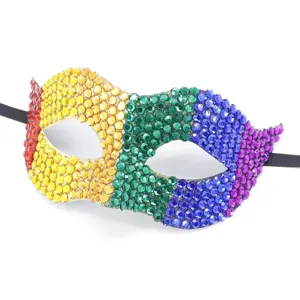 Máscara de mascarada de diamantes de imitación de arco iris fiesta carnaval brillante