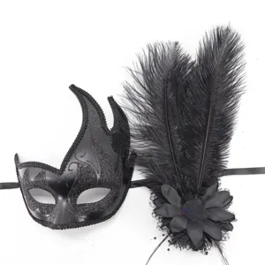 Máscara de mascarada de plumas negras con flor y cinta para fiesta de Halloween y carnaval.