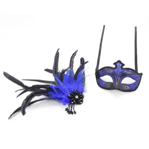 Halloween veren masker set met blauwe glitters en kwastje voor feest en verkleedpartij.