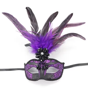 Violette Feder Maskerade Maske für Halloween Party, sexy Königin Augenmaske Kostüm Requisite.