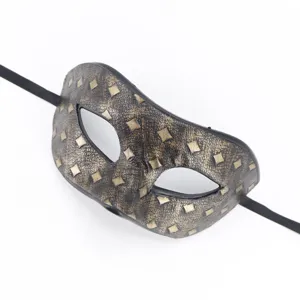 Detail masque venitien, masque de fete en similicuir avec finition bronze et texture retro.